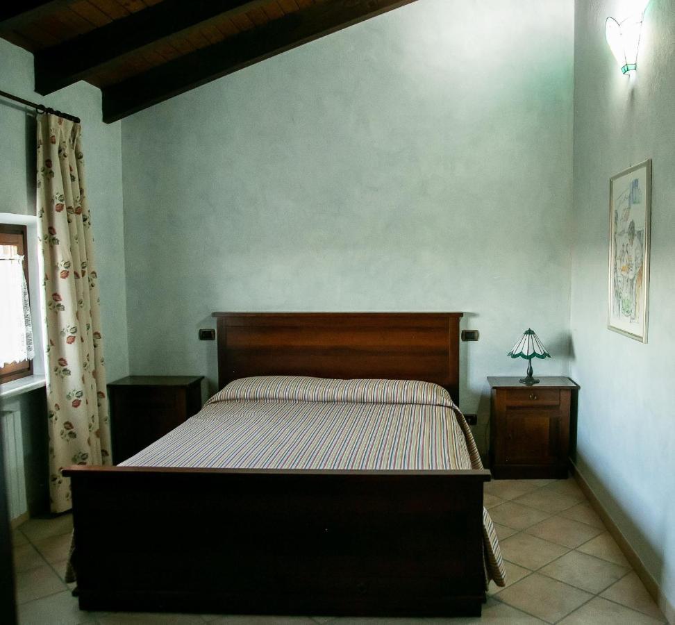 Cadgal - Tenuta Valdivilla Santo Stefano Belbo Exterior foto