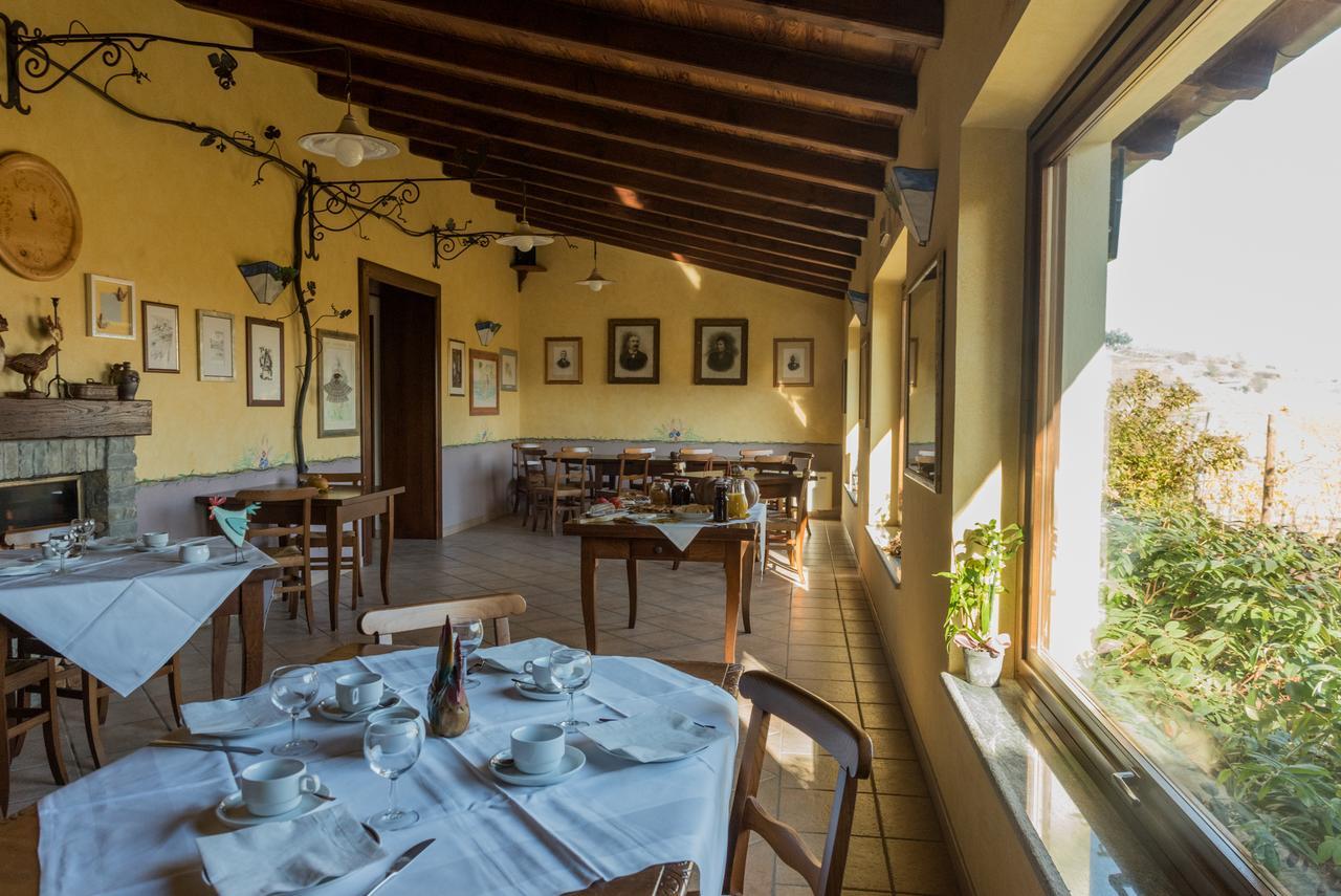 Cadgal - Tenuta Valdivilla Santo Stefano Belbo Exterior foto